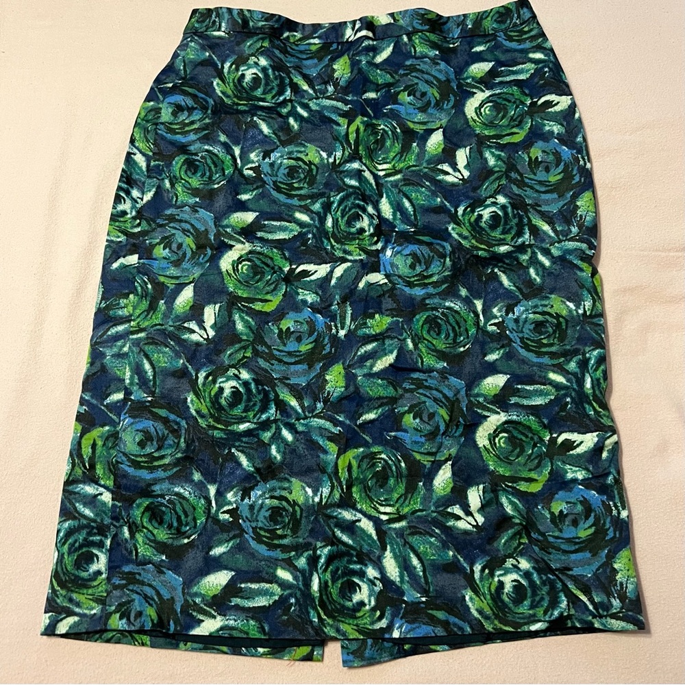 Like new* high waisted midi lined skirt